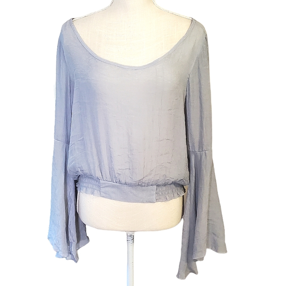 MY BRAND | Women's blue-gray crepe-texture flare-sleeve top. Size XL.
